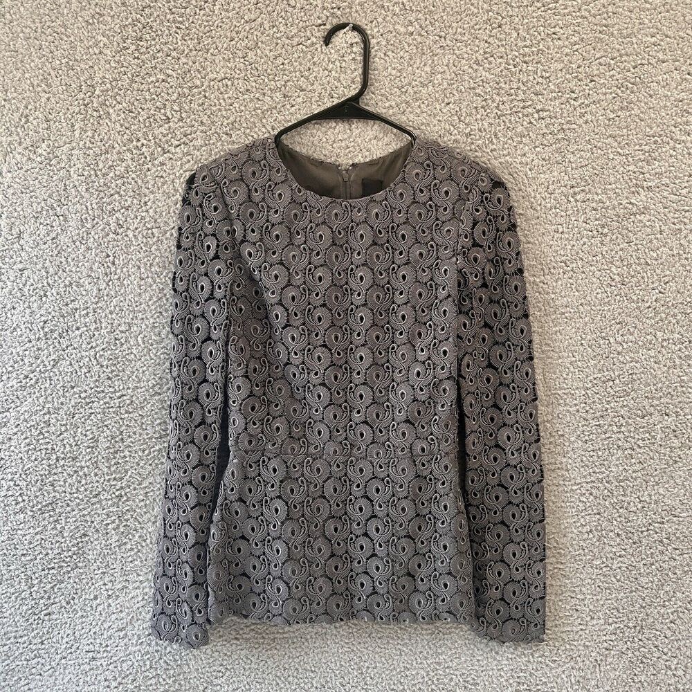 Vera Wang Lace Blouse XS Size 0 Womens Top Peplum Gray Long Sleeve Silk Zipper